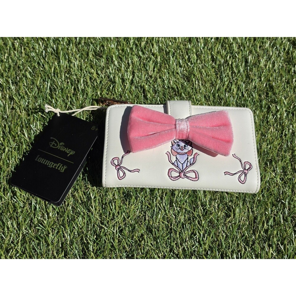 Loungefly Disney The Aristocats Marie Velvet Bow 6.5" White Wallet New With Tags